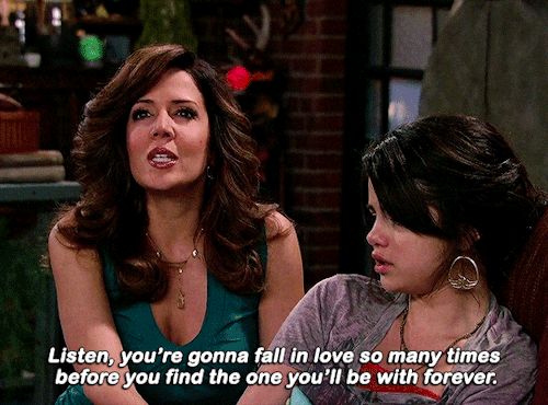 WIZARDS OF WAVERLY PLACE3.10 WIZARDS VS. WEREWOLVES PART 2