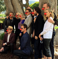 cometdefyinggravity: The cast of #avengers2ageofultron showing Their support to #rednoseday2015 (x)