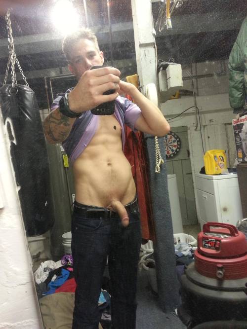 collegecock:welshmeat83:relads:Follow Lads Reblogged - for the hottest lads.  the things i would do to this dude :p  sexy guy - hot body and hot cock