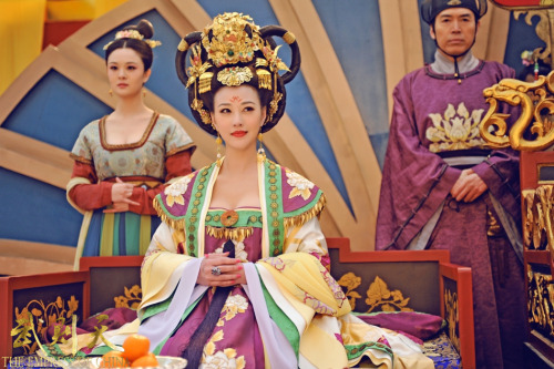 crushalltheraspberries: glorious costumes from the upcoming The Empress of China