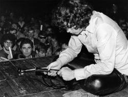 thisaintnomuddclub:  Jim Morrison on stage