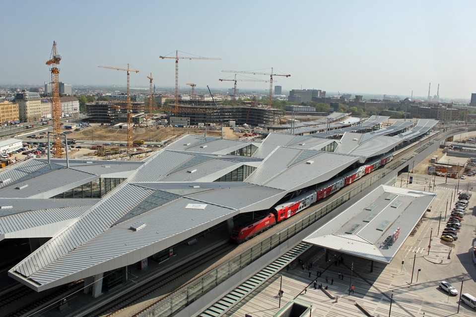 cjwho:  Vienna’s new Central Station in Progress 