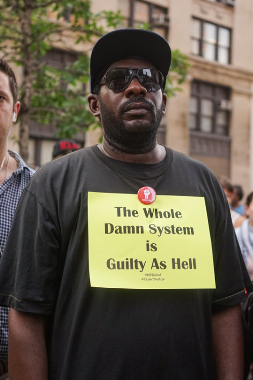 blackmanonthemoon: activistnyc:  Vigil for #KaliefBrowder, a young man who took his own life after years of reliving the trauma of spending three years in an adult prison beginning at the age of 16, for the crime of stealing a backpack in which he never