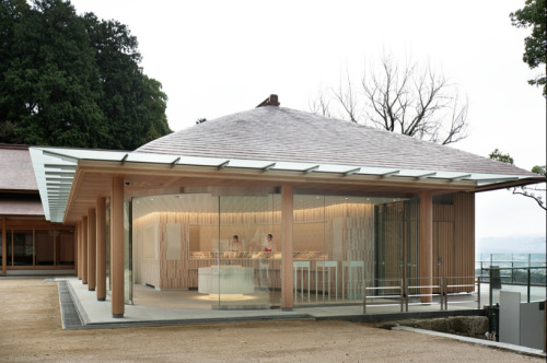 {One of my favourite firms based in Asia - Wonderwall - had the interesting challenge of designing a