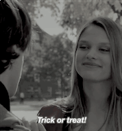twinsand:  What a clever little white witch.