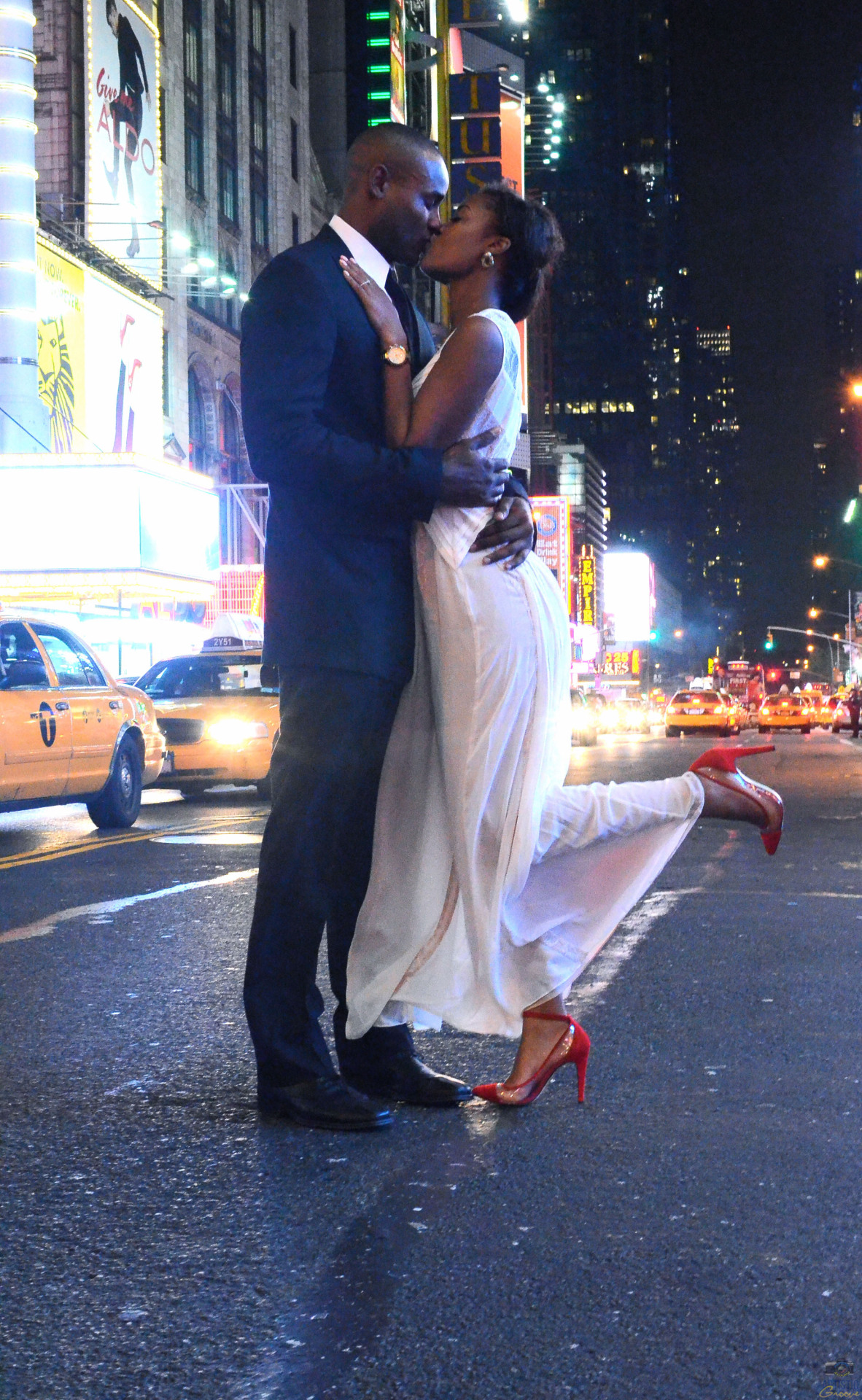 minusthelove:  artisticgroove:  Title: Just Love (50 Shades of Color) Model: The