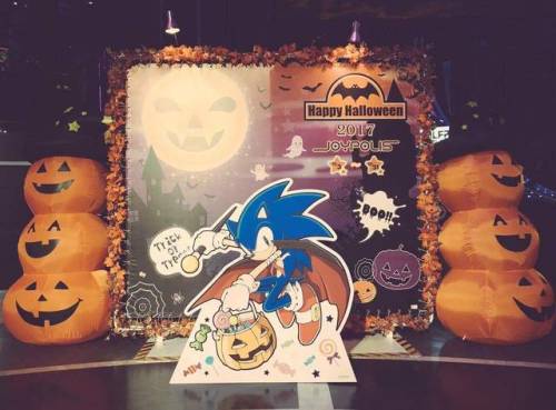 msfluffyninja7: Halloween at Sega theme park in Japan