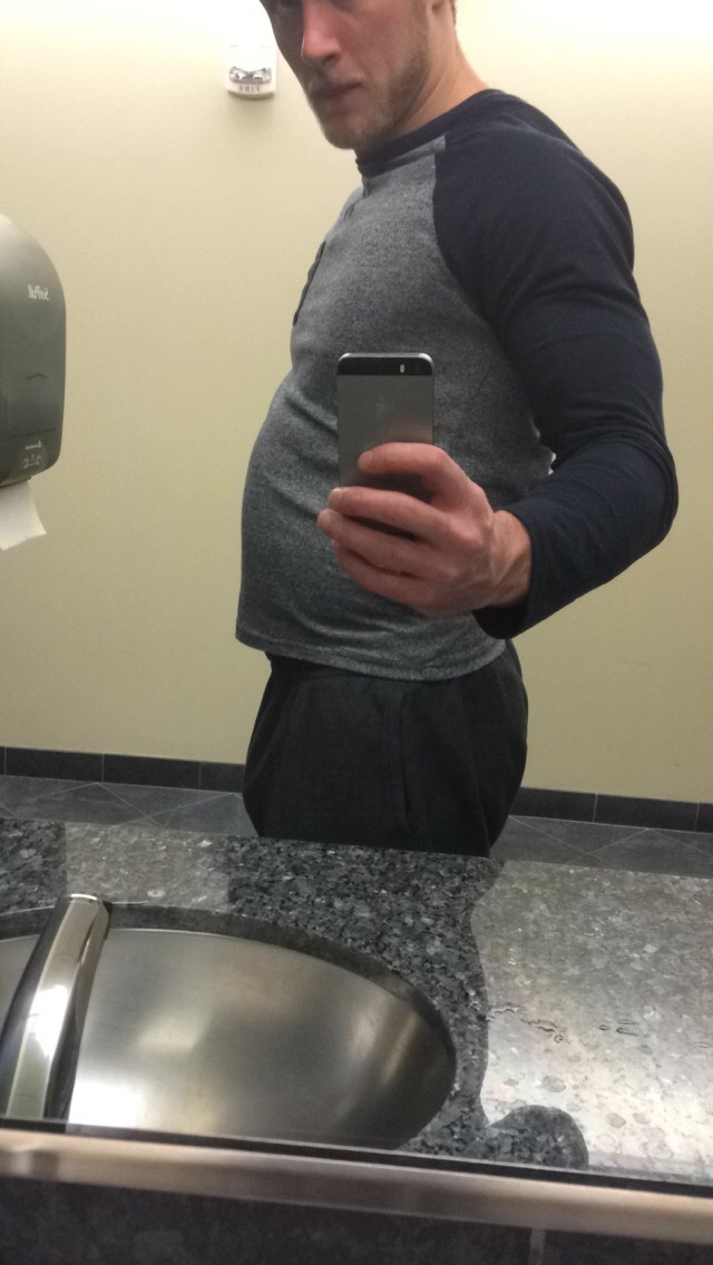 lumbajack2411:  This is what happens when you eat nearly a pound of leftovers for