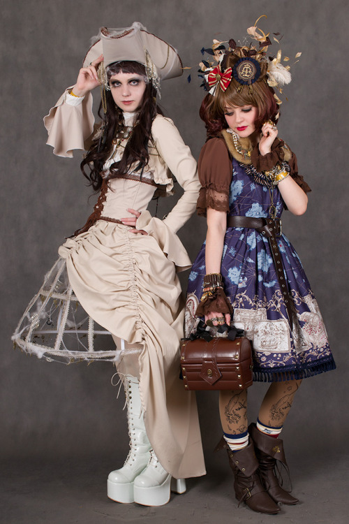 marlessa:a batch of belated photos from Gothic&amp;Lolita fest ‘12 by Sergey Eliseew ^^ 