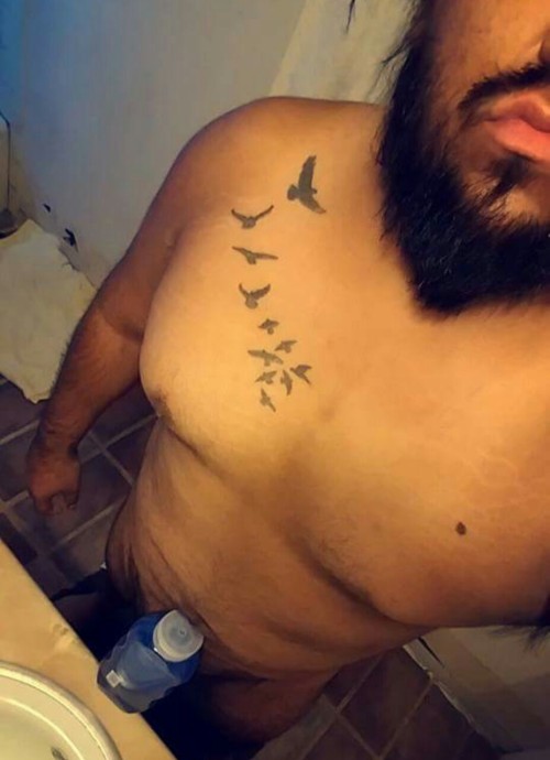 jay-braham:  #Chubbylicious were men celebrate their chubbyness … add us on Facebook or add me so I can add you #JayBraham