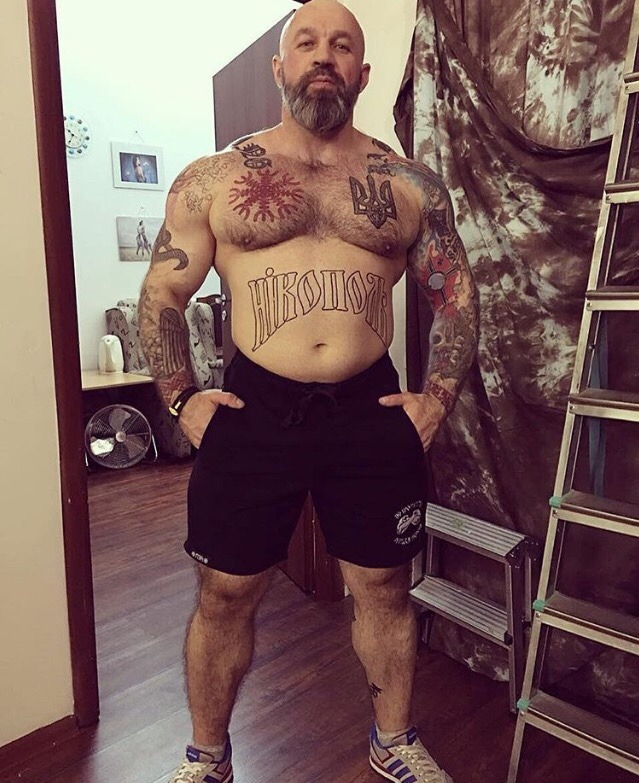 gay-pinterest:  Gay-Pinterest.tumblr.com 