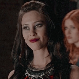 The top and red skirt with Jovani, Camille Belcourt (Kaitlyn Leeb) in  Shadowhunters S01E13