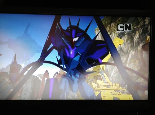 vulpismajor:chrismcfeely:HOLY SHIT LOOK WHO’S BACK in the newest episode of Robots in Disguise