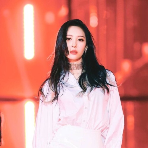 ˗ˏˋ sunmi x red icons ↷ like or reblog if you save;♡°