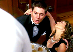 jaredandjensen:                   Dean + Eating                          ↳ Requested