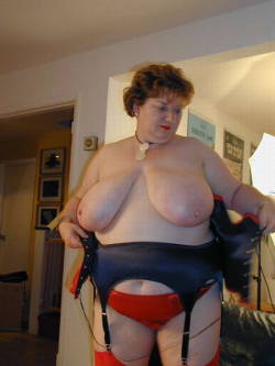 amatuerbbwandmatures:  tumblr batch upload bloadr.com (FB) 