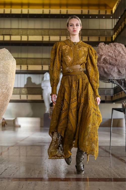 Ulla Johnson, Fall 2021 Ready-to-Wear Credits:Yelena Yemchuk - PhotographerApril Hughes - Fashion Ed