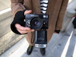 tokyo-camera-style:  RoppongiRollei 35 S with Panasonic PE-205 flash