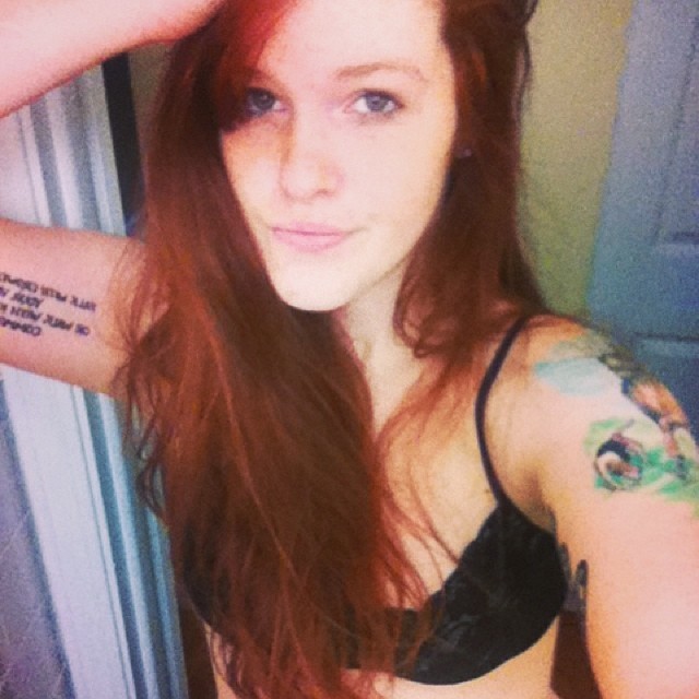elodysuicide:  I’m not at all adjusted to this time zone. #gypsylife #2manytimezones