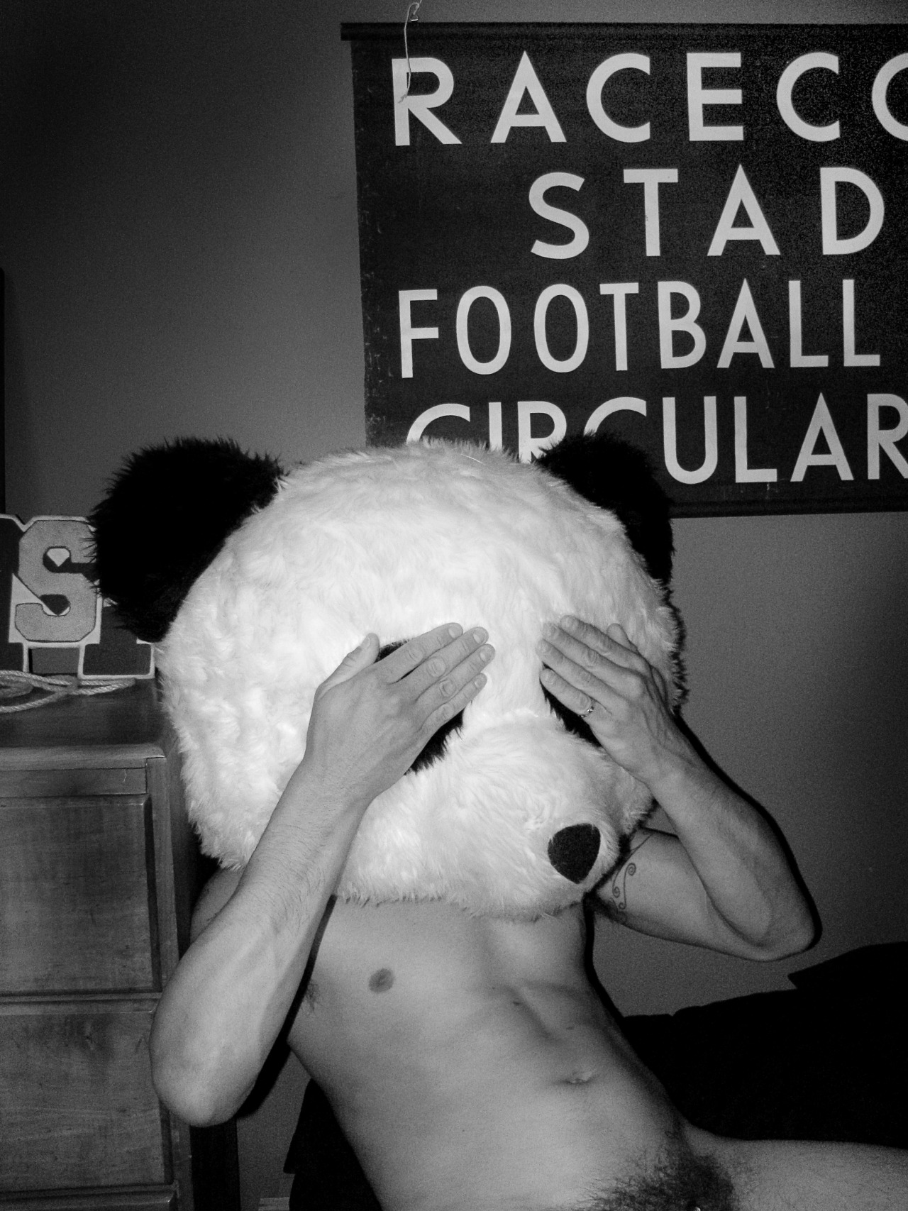 themalenudes:  © darren ankenbauer photography 2014 for Handbookmen.com