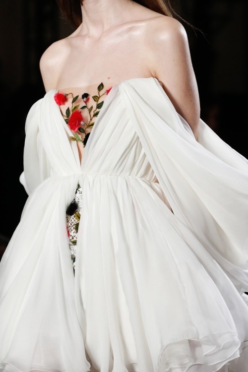 dehvron:giambattista valli, hc ss18