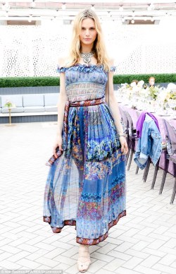 an-andreja-pejic-blog:  Andreja attending the Vogue/Etro dinner on Tuesday. Her top and skirt are both Etro. Source