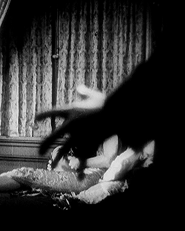 classicfilmblr:Greta Garbo in Flesh and the Devil (1926) dir. Clarence Brown