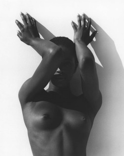 a-state-of-bliss:  Naomi Campbell by Herb