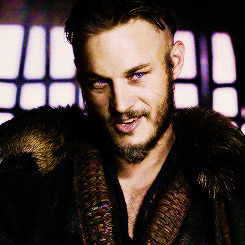  Travis Fimmel as Ragnar Lothbrok {Vikings 2013} 