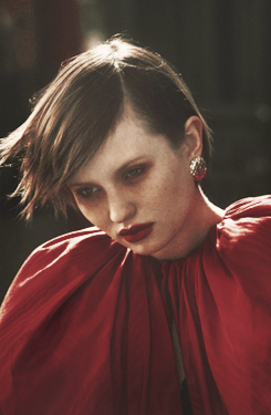 ziskeit:  Emily Browning for Flaunt (June 2011) 