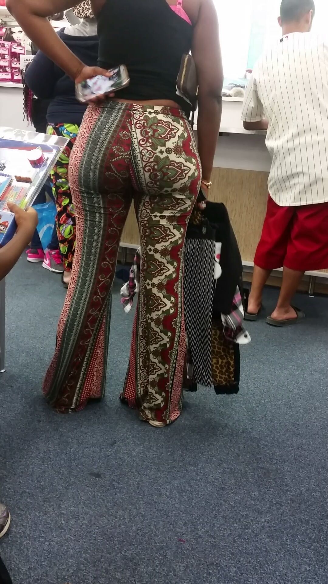 bubblebuttcreepin:  Such a nice ass ! 