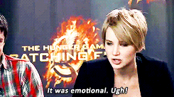 maliatale:  Jennifer Lawrence on being asked who was the better kisser, Josh or Liam.