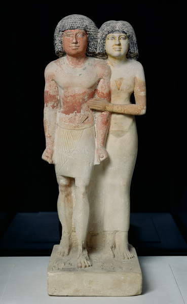 Statue of Raherka and of his wife MeresankhGroup statue of an ancient Egyptian couple of the 4th dyn