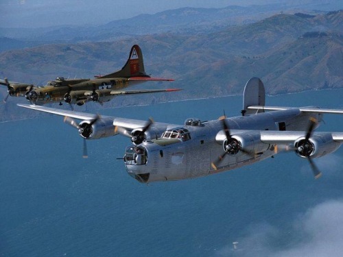 beautifulwarbirds:Two great American bombers from the war.