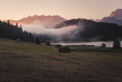 sitoutside:   From Dusk till Dawn   by  Hörspielhörerin