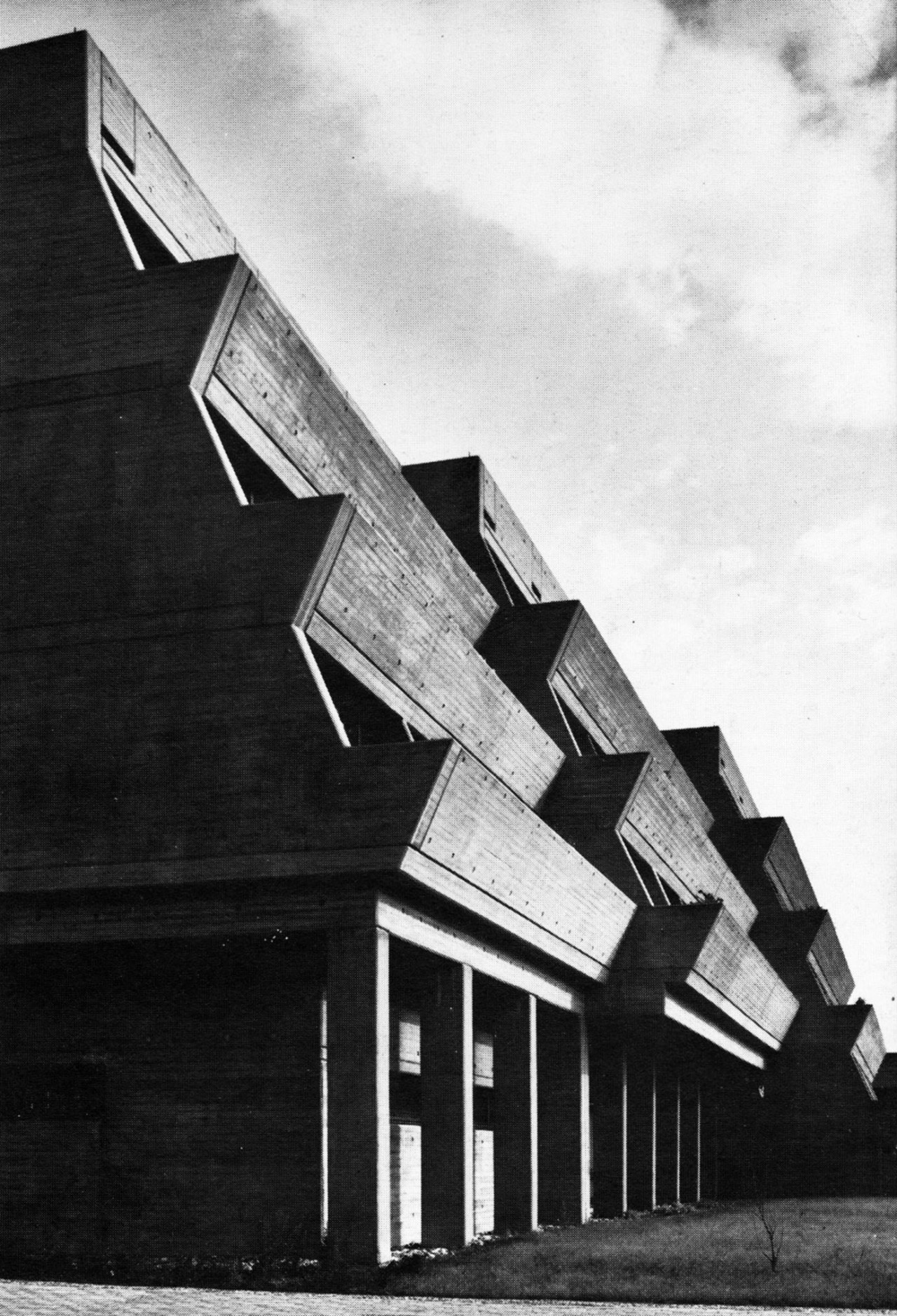 fuckyeahbrutalism:  Home for the Elderly, Hürte-Mitte, Germany, 1972 (Helmut Mittelsiefen)