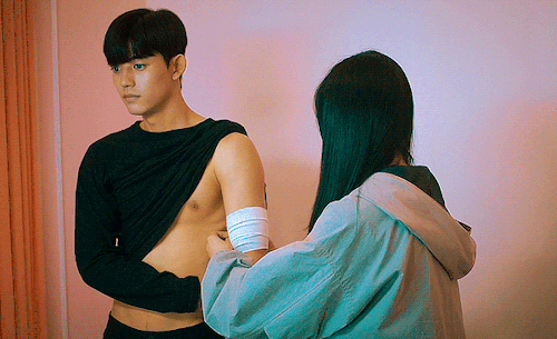 Kdrama Male Leads' Shirtless Moments