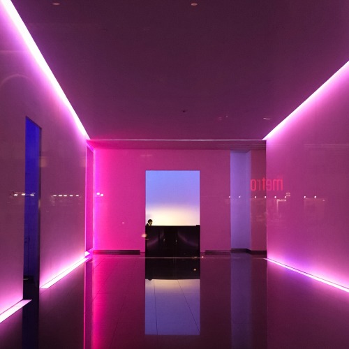 sleazeburger:  Turrell in NYC 