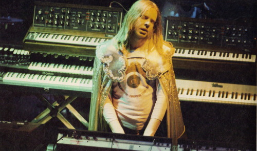 mygiftsofsilence:Rick Wakeman