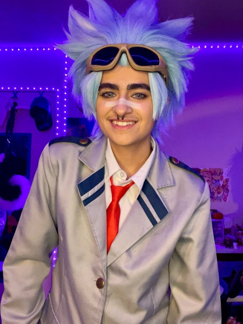 Hi! I’m A Cosplayer :) As Of Recent I’ve Been A Bit Obsessed With Mha But I Cosplay From/enjoy Much