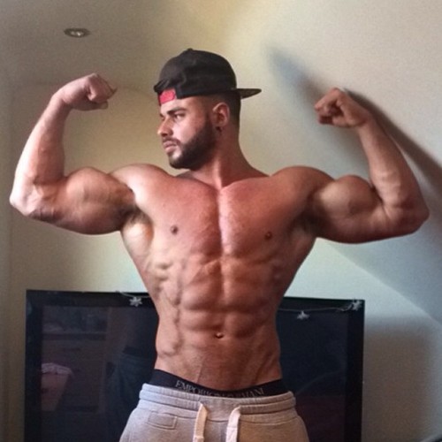jivvii:  Matt Powell