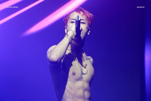 paetoi:170107 RAVI 1st REAL-LIVE [R.EAL1ZE]Must Be Ravi DO NOT EDIT