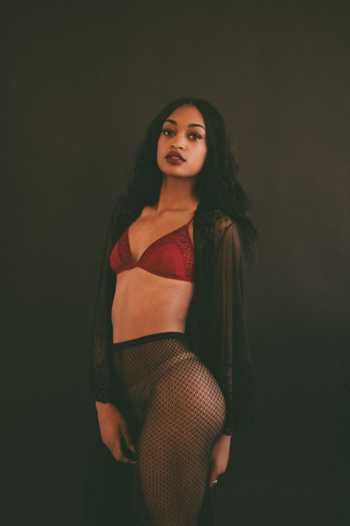 XXX nubiansolis:  Model: IG @whatdesireedoes Photography: photo