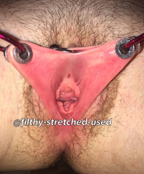 funrocker024: filthy-stretched-used: 0g stretching night with Daddy. #peehole