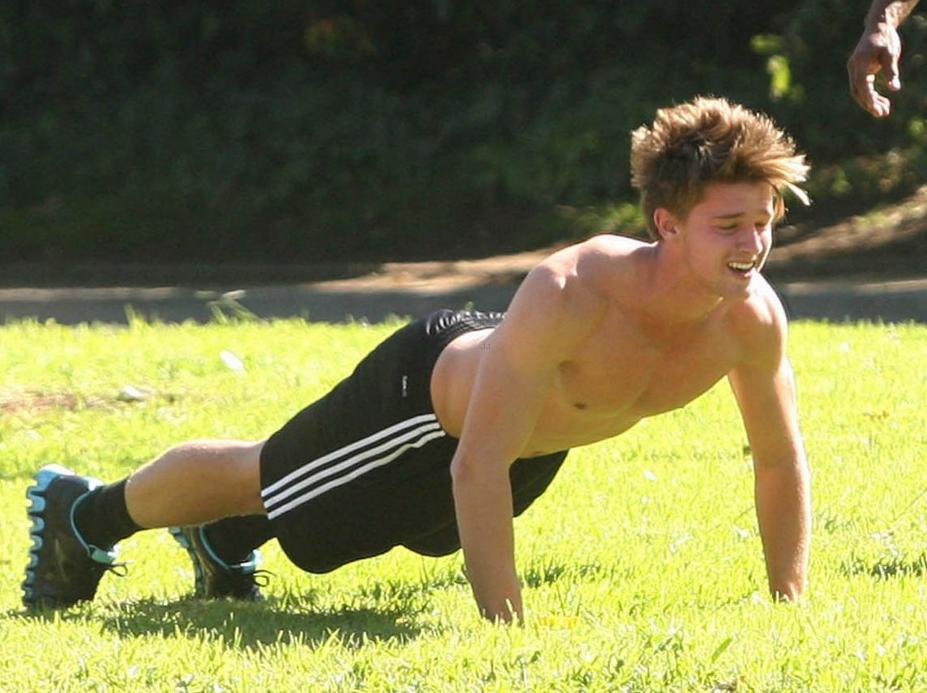 Patrick Schwarzenegger  http://hotmusclejockguys.blogspot.com/2014/11/patrick-schwarzenegger.html