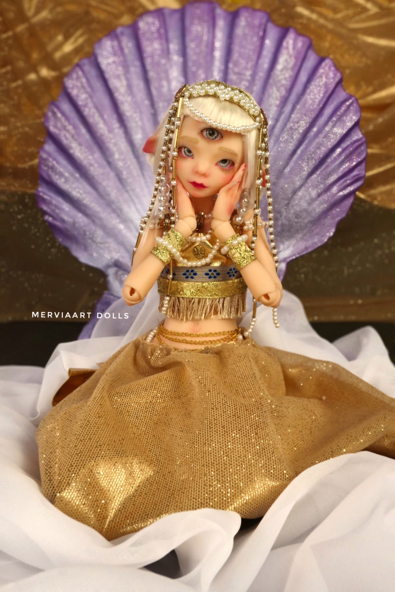 Another stunning AURORA Mela doll with 3D shell inspired by “Exist For Love” music video created and kindly permitted 