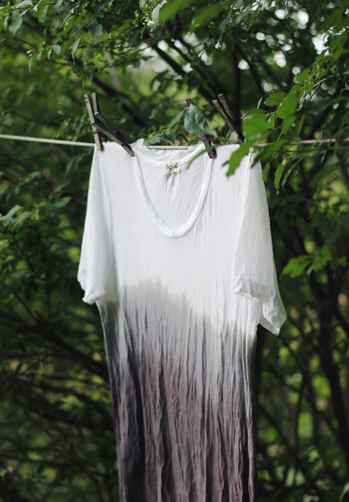 DIY Natural Dye With Blackberries - The Merrythought