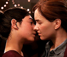 chloenadine: gay apocalypse daughters + kissing their gfs