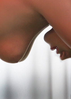 Superb-Naked-Gilrs:  I Love Watching Sexy Babe