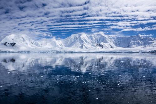 Summer glass in the Antarctic Peninsula [OC][1920x1080]